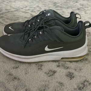 Men’s Nike AirMax